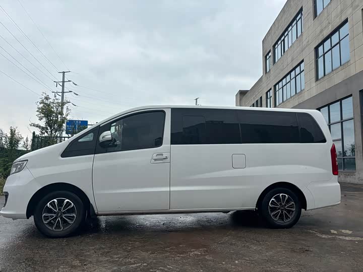 JAC Refine M3 2022 2022款 1.8L 7座标准版