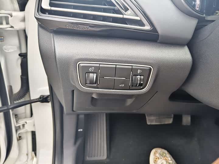 Changan Raeton CC 2022 2022款 蓝鲸版 1.5T DCT尊贵型