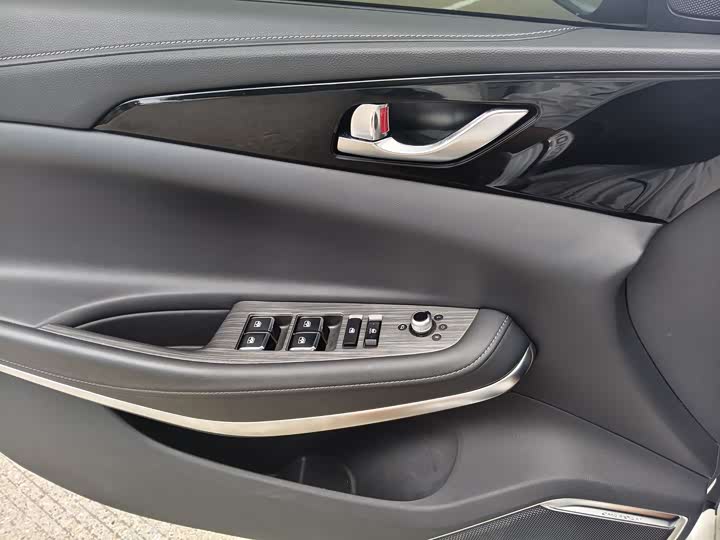 Changan Raeton CC 2022 2022款 蓝鲸版 1.5T DCT尊贵型