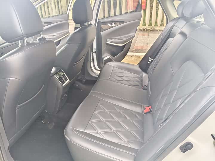 Changan Raeton CC 2022 2022款 蓝鲸版 1.5T DCT尊贵型