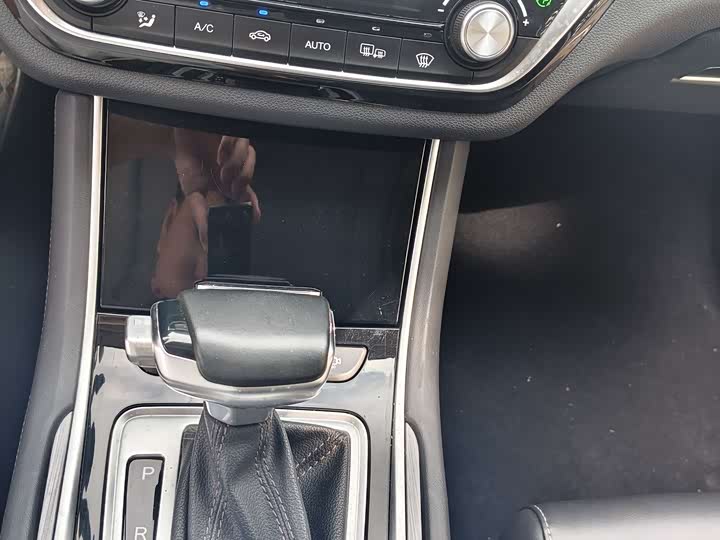 Changan Raeton CC 2022 2022款 蓝鲸版 1.5T DCT尊贵型