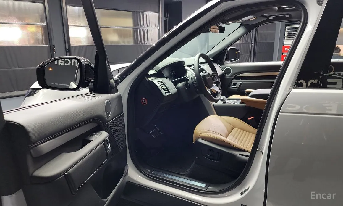 Land Rover Discovery 2017 P360 Dynamic HSE