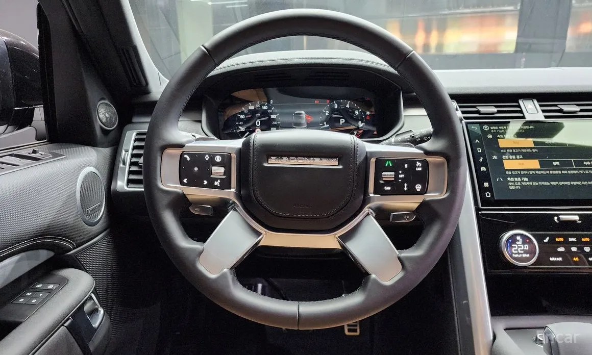 Land Rover Discovery 2017 P360 Dynamic HSE