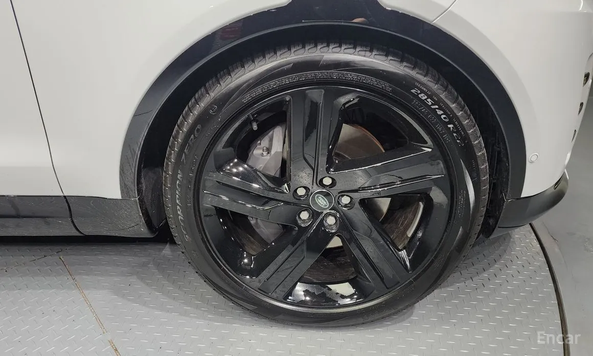 Land Rover Discovery 2017 P360 Dynamic HSE