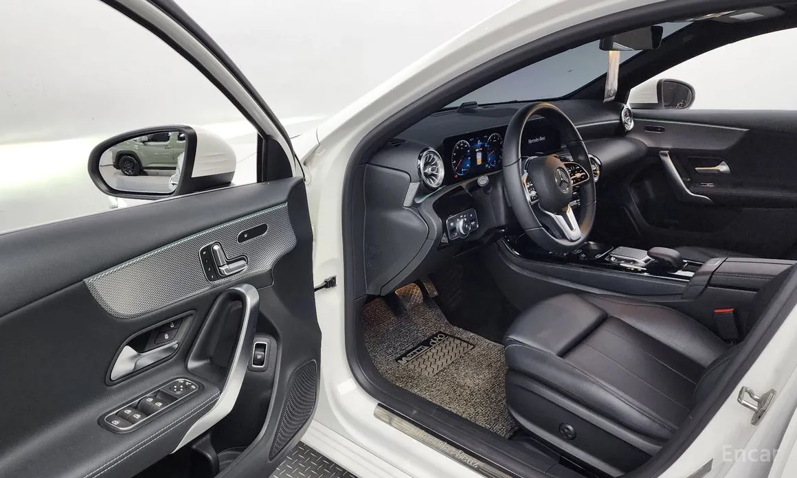 Mercedes-Benz A-Class 2019 A220 Sedan