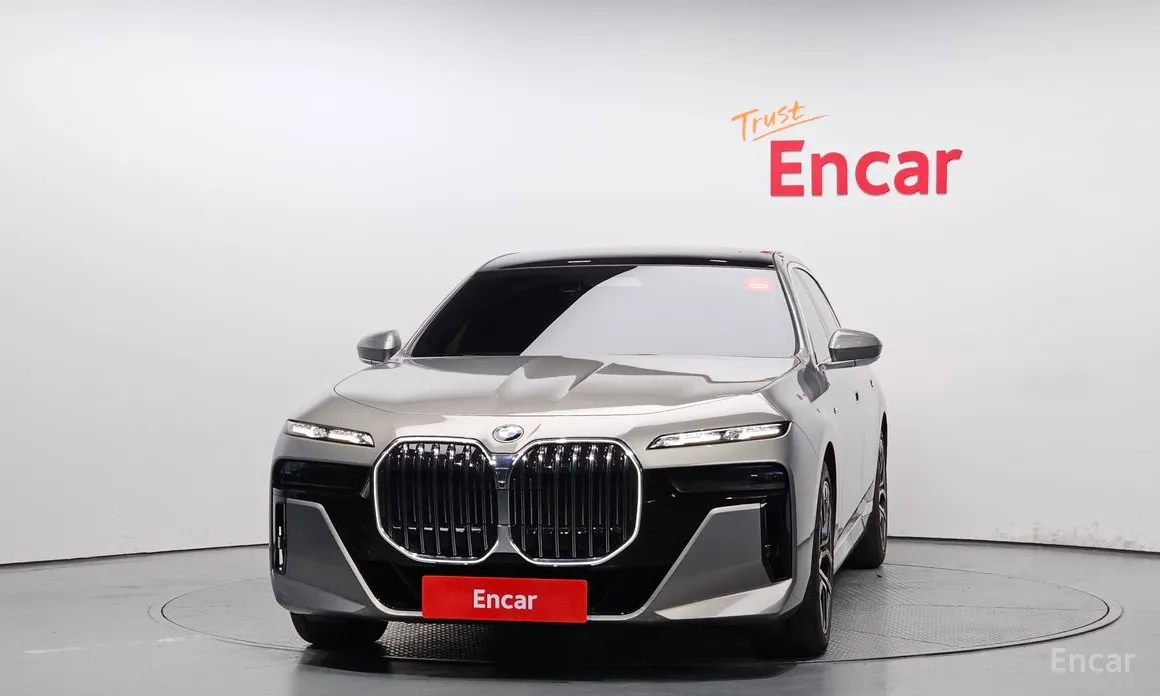 BMW 7 Series 2022 740i sDrive M Sport