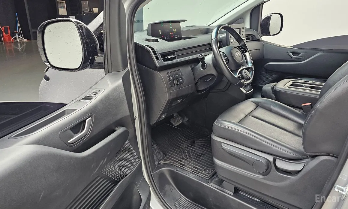 Hyundai Staria 2021 Cargo 3-Seater