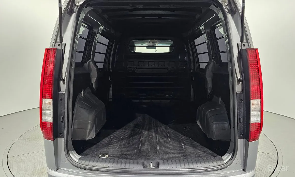 Hyundai Staria 2021 Cargo 3-Seater