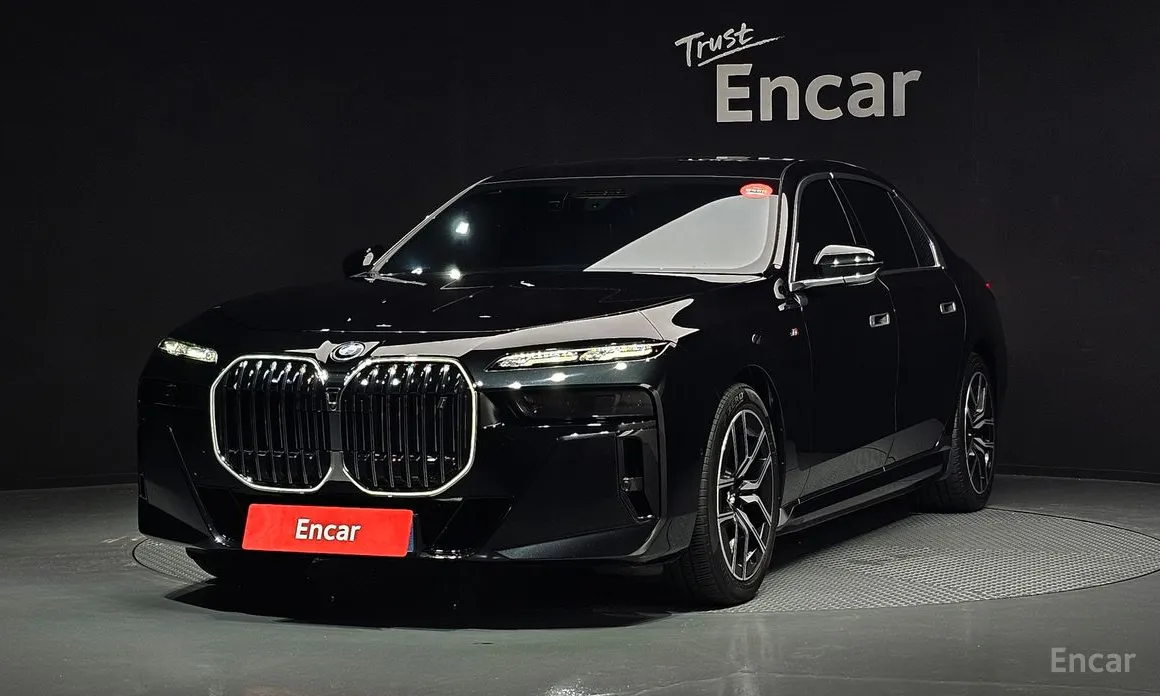 BMW i7 2022 xDrive 60 M sport