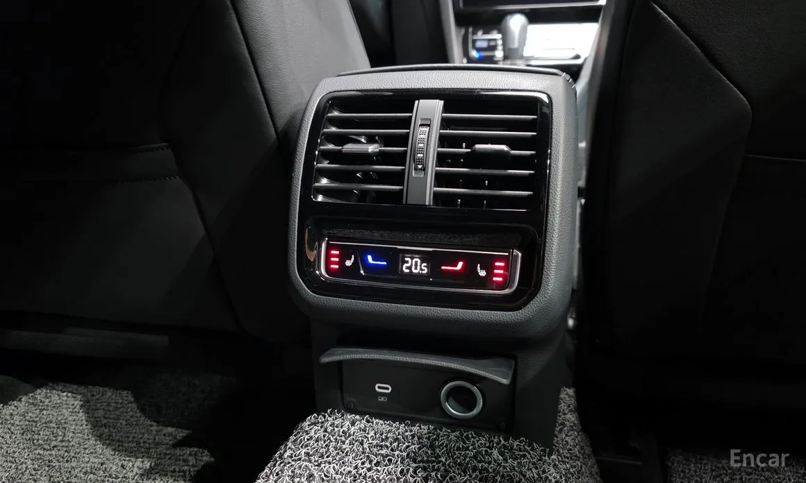 Volkswagen Arteon 2018 2.0 TDI R-LIINE 4Motion