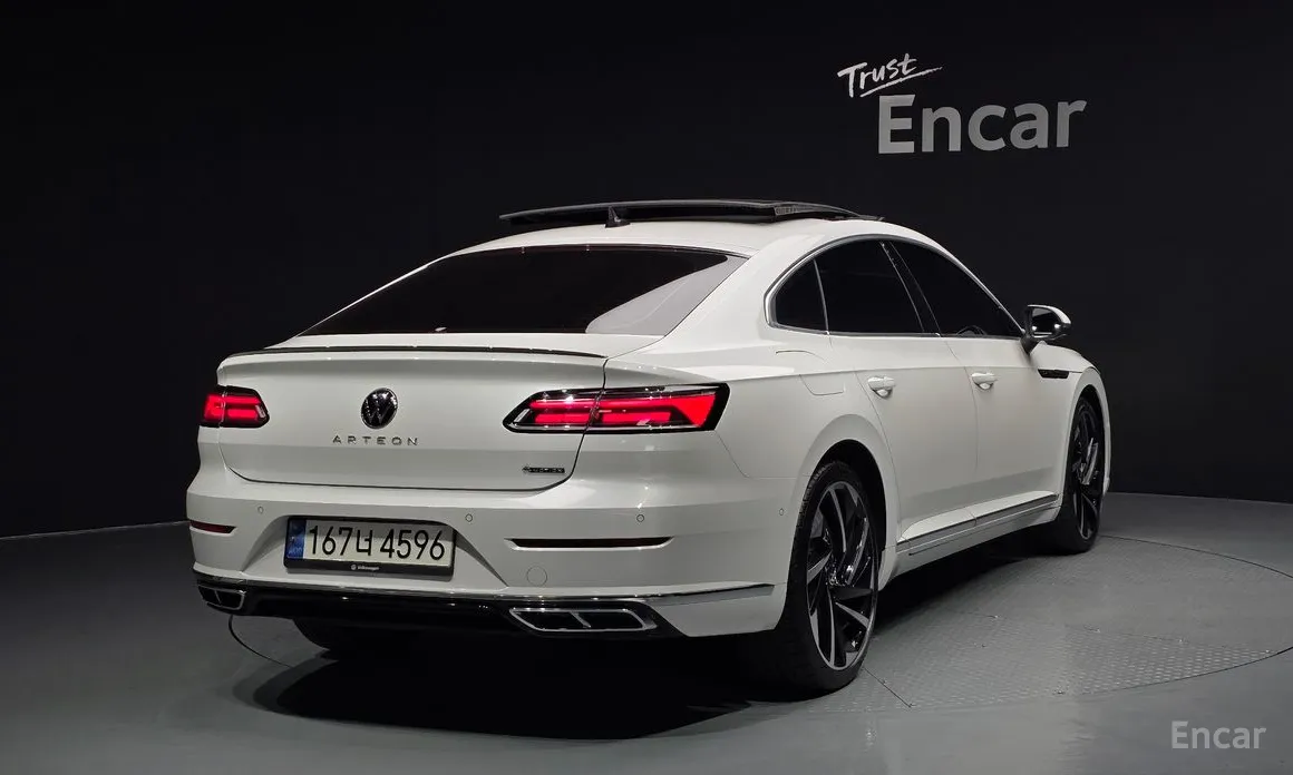 Volkswagen Arteon 2018 2.0 TDI R-LIINE 4Motion