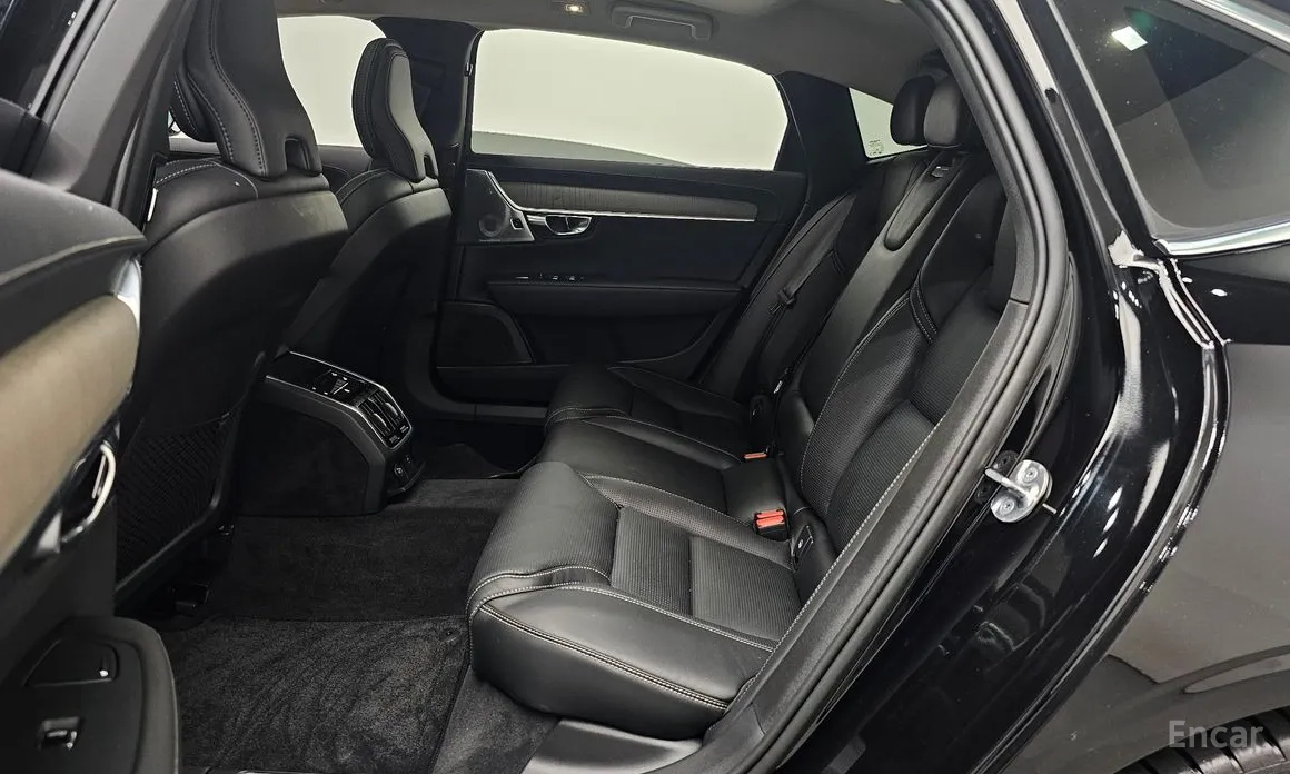 Volvo S90 2016 B6 AWD Ultra Bright