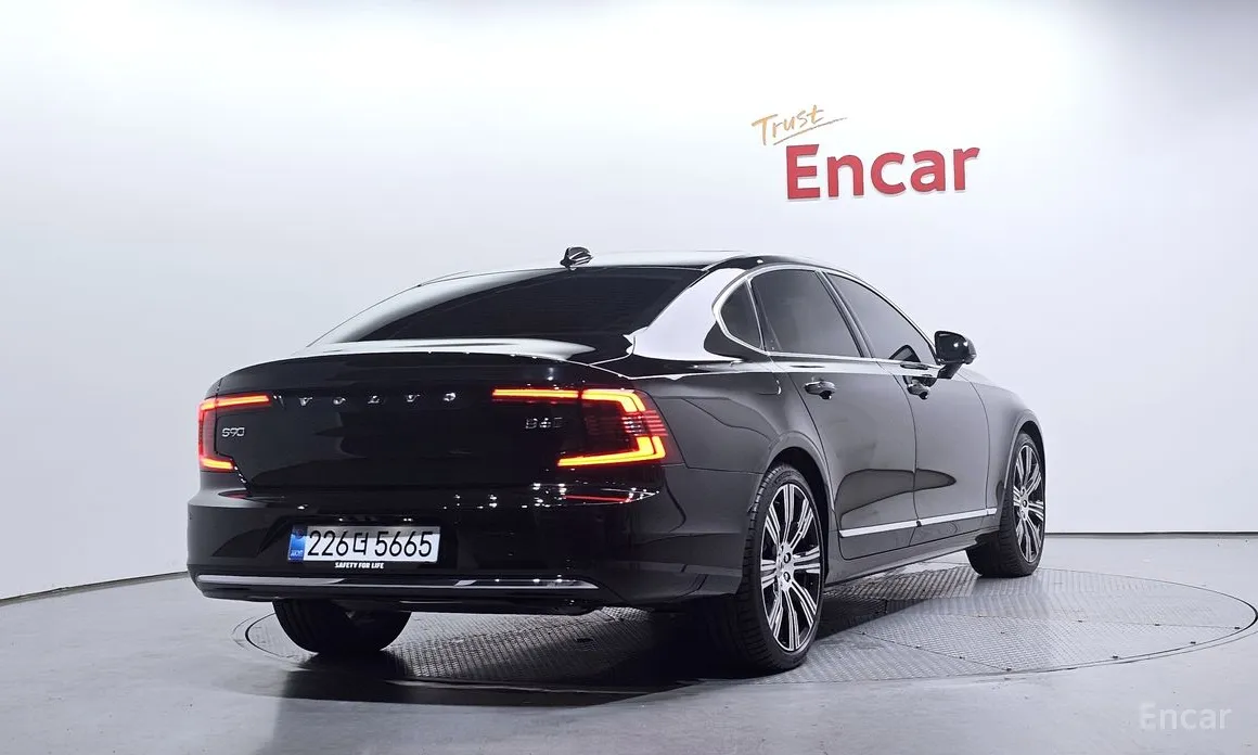 Volvo S90 2016 B6 AWD Ultra Bright