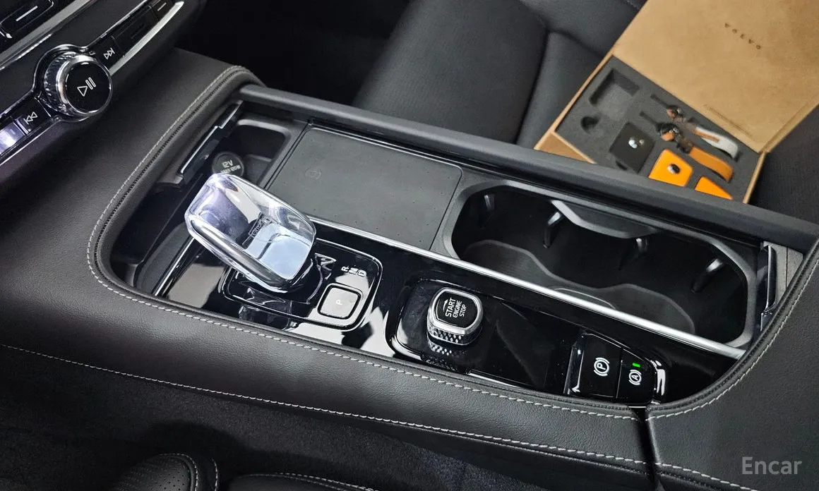 Volvo S90 2016 B6 AWD Ultra Bright