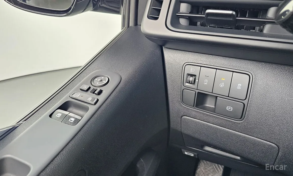 Hyundai Staria 2021 Tourer 9-Seater