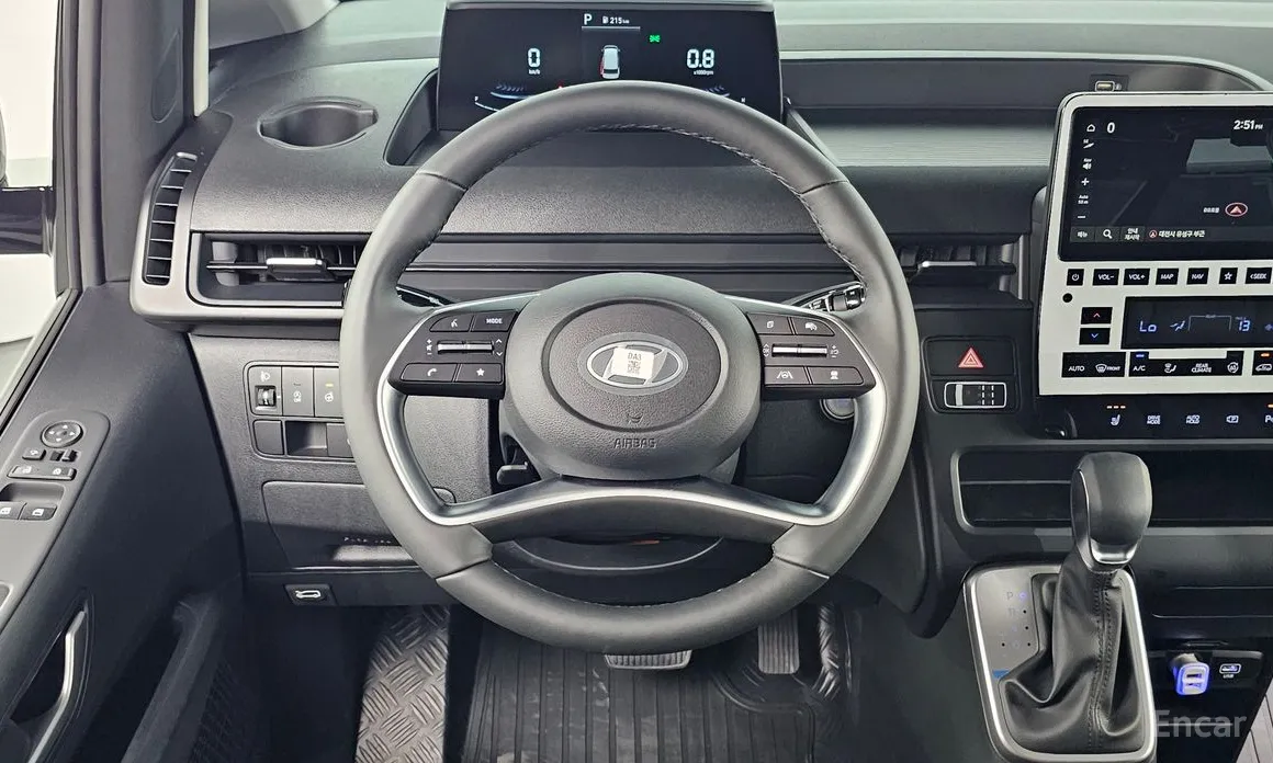 Hyundai Staria 2021 Tourer 9-Seater