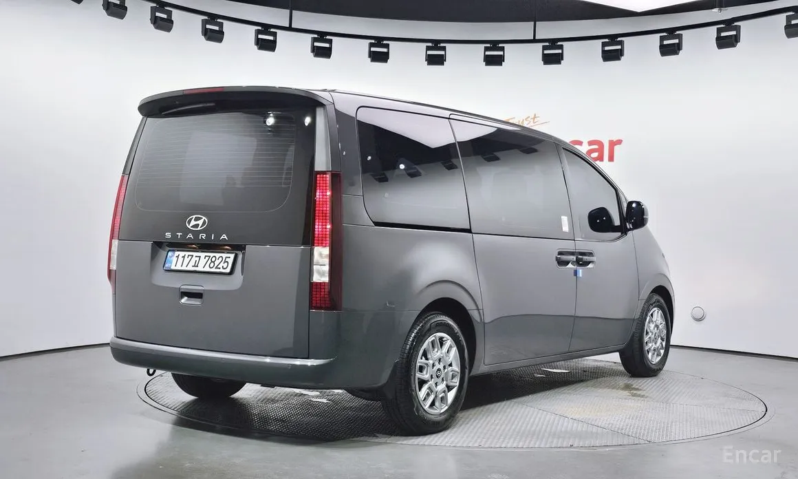 Hyundai Staria 2021 Tourer 9-Seater