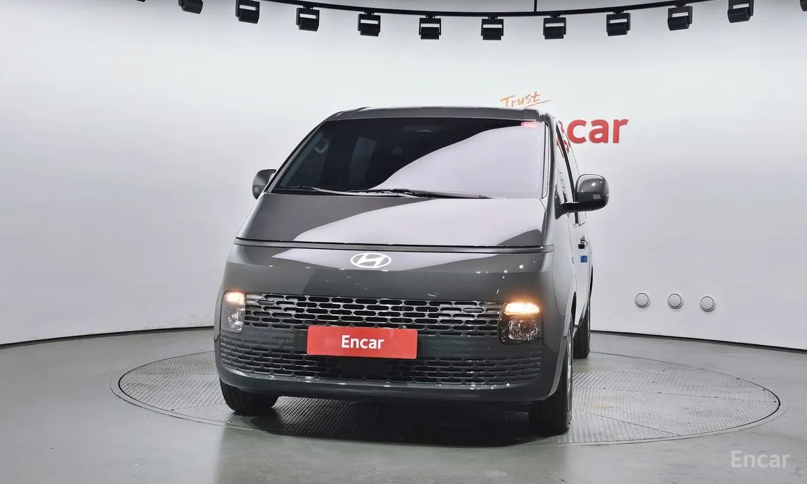 Hyundai Staria 2021 Tourer 9-Seater
