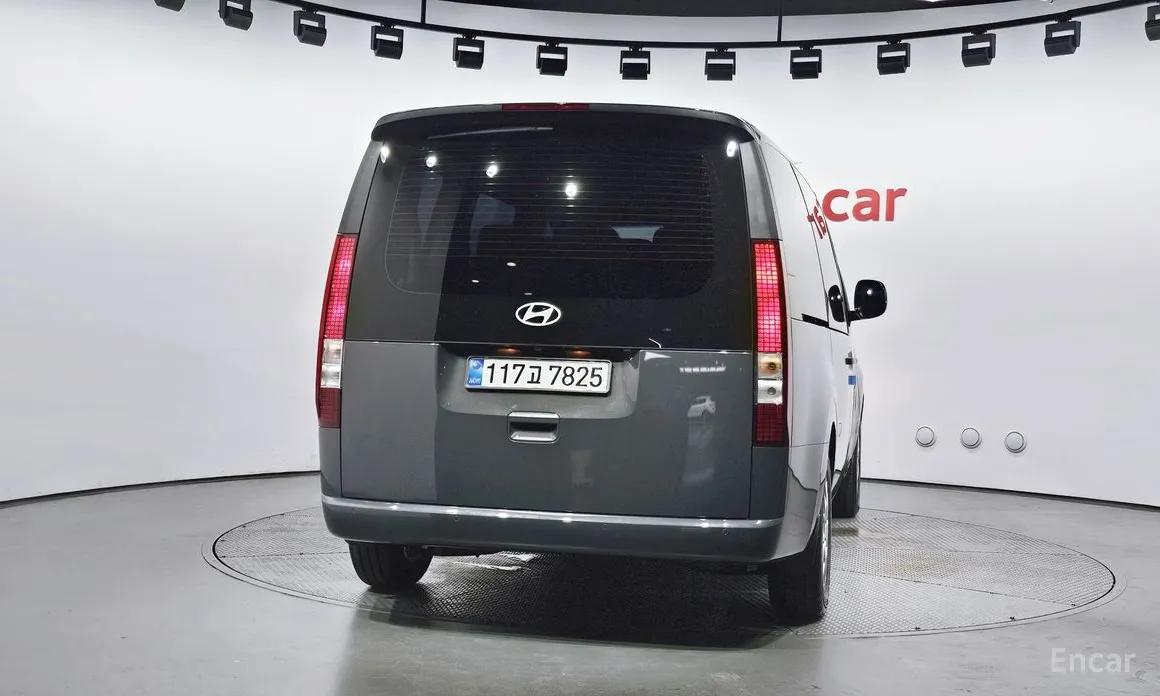 Hyundai Staria 2021 Tourer 9-Seater