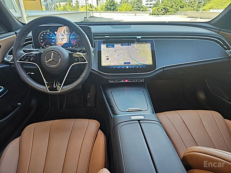 Mercedes-Benz E-Class 2024 E200 Avantgarde