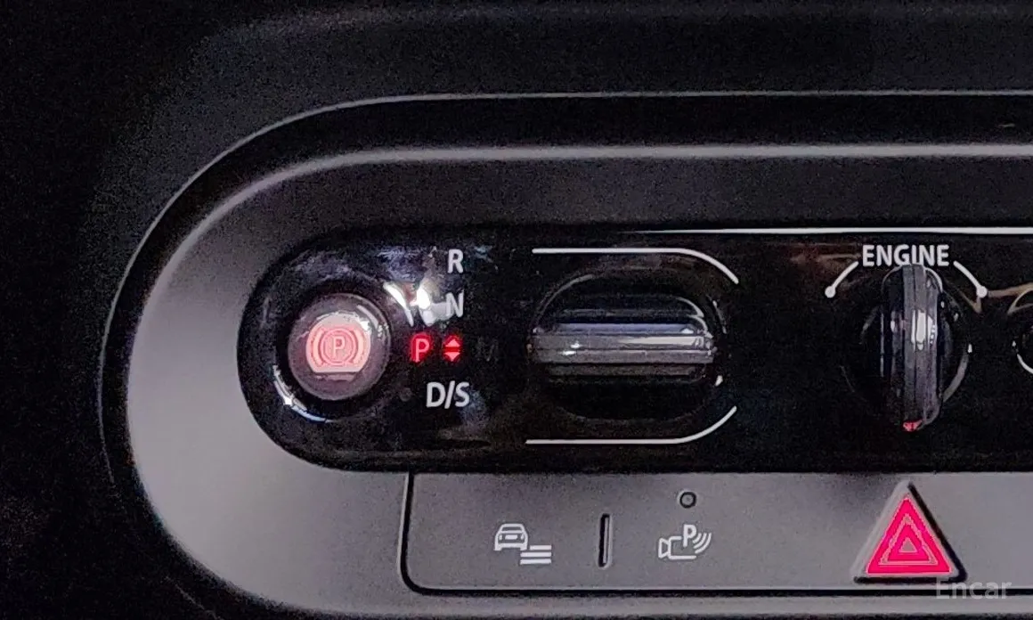 Mini Cooper Convertible 2025 JCW