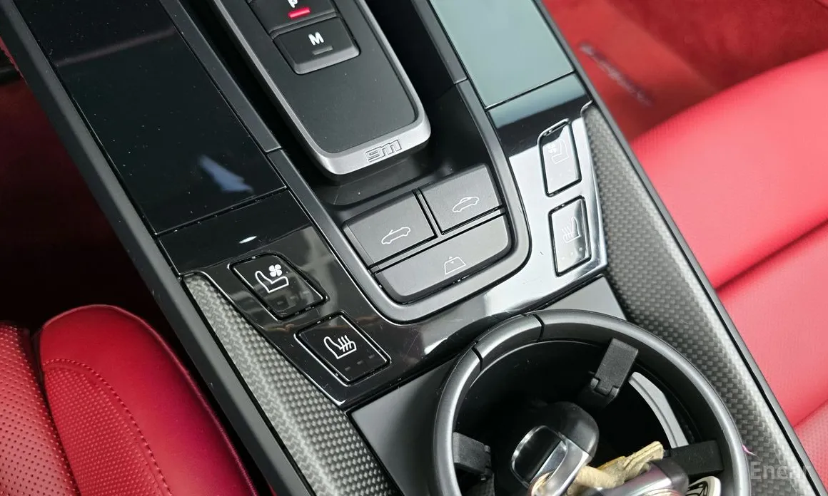 Porsche 911 2019 Carrera 4 GTS Cabriolet