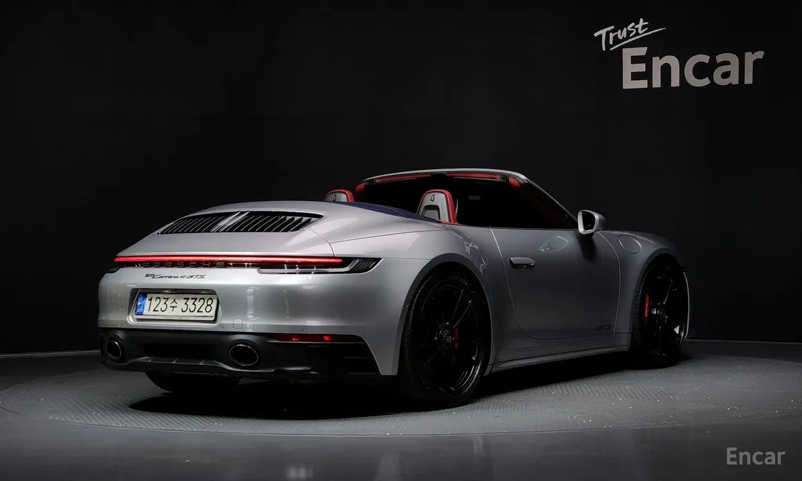 Porsche 911 2019 Carrera 4 GTS Cabriolet