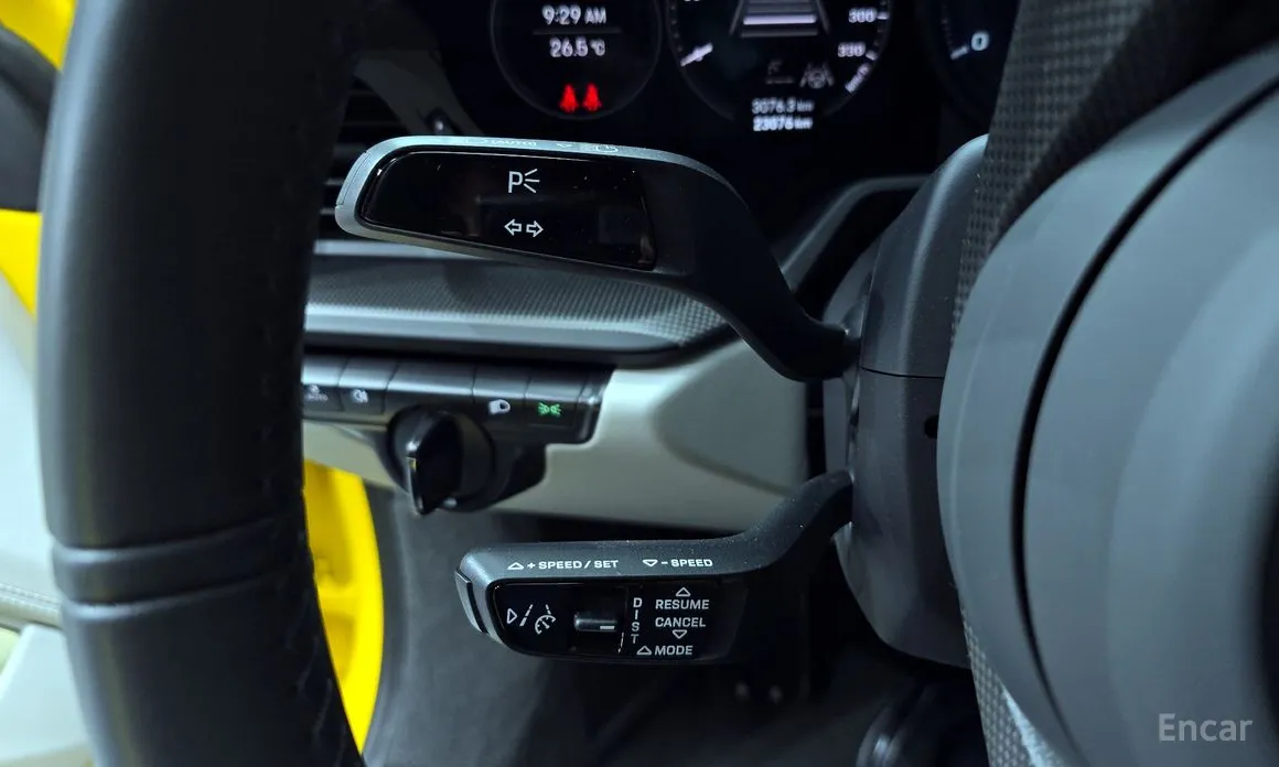 Porsche 911 2019 Carrera 4 GTS