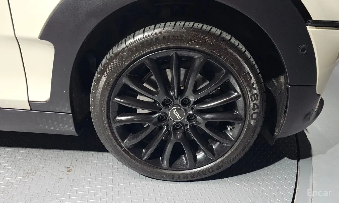 Mini Clubman 2009 High