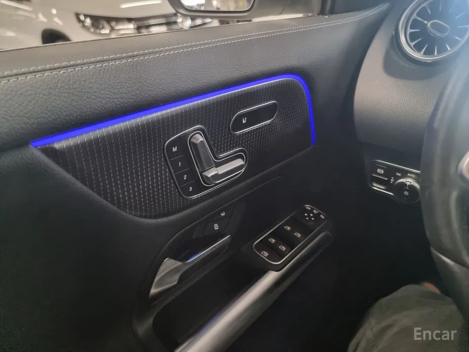 Mercedes-Benz GLA-Class 2020 GLA220