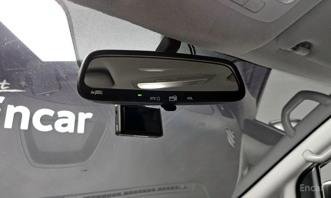 Hyundai Starex 2017 Van 3-Seater