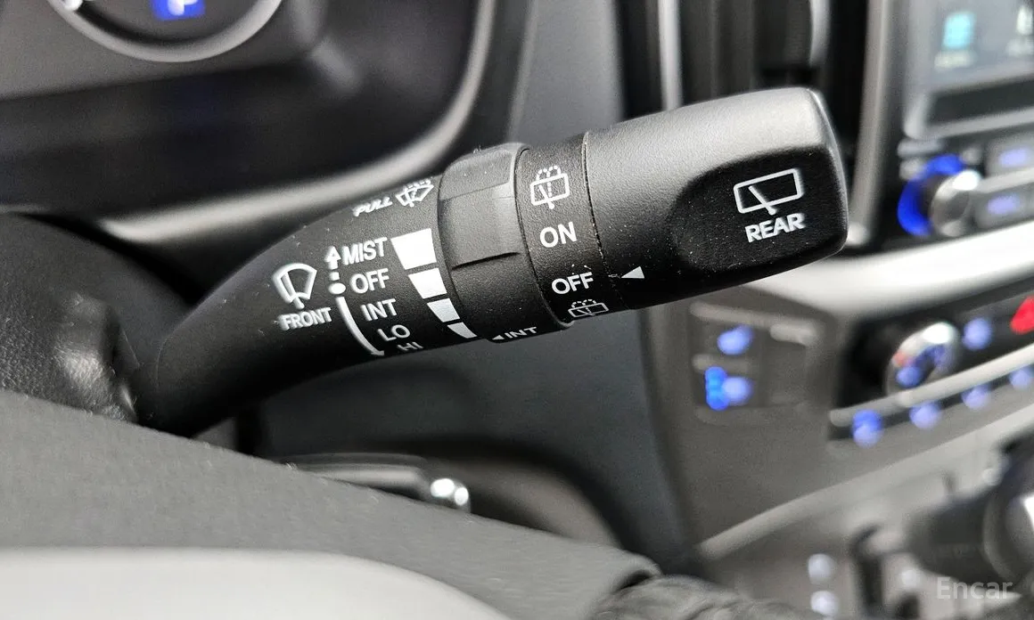 Hyundai Starex 2017 Van 3-Seater