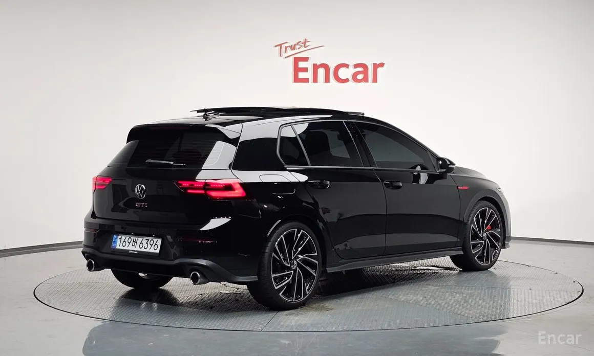 Volkswagen Golf 2022 2.0 GTI