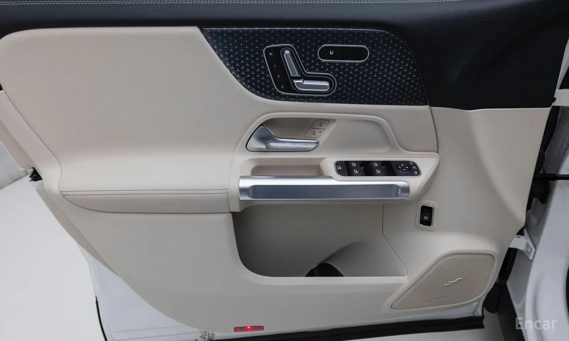 Mercedes-Benz EQB 2022 EQB300 4MATIC