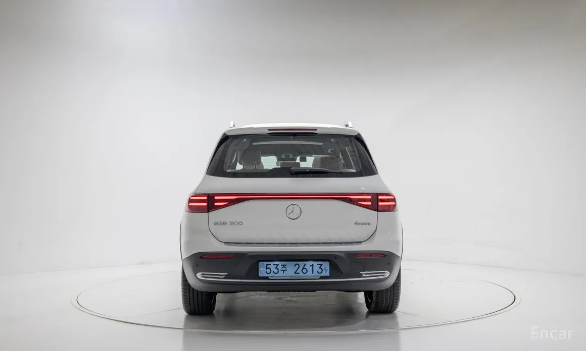 Mercedes-Benz EQB 2022 EQB300 4MATIC