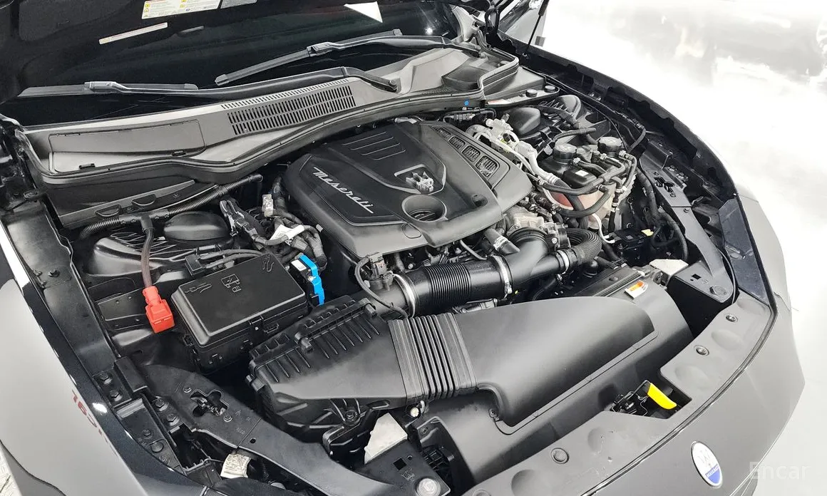 Maserati Ghibli 2013 2.0