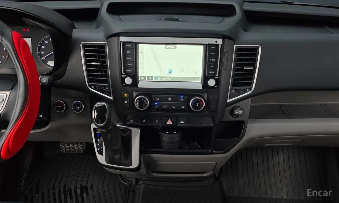 Hyundai Solati 2015 16-seater