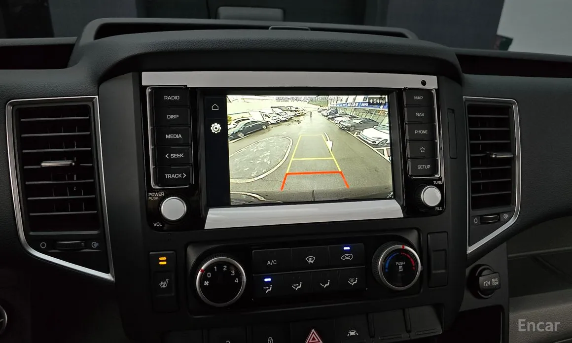 Hyundai Solati 2015 16-seater