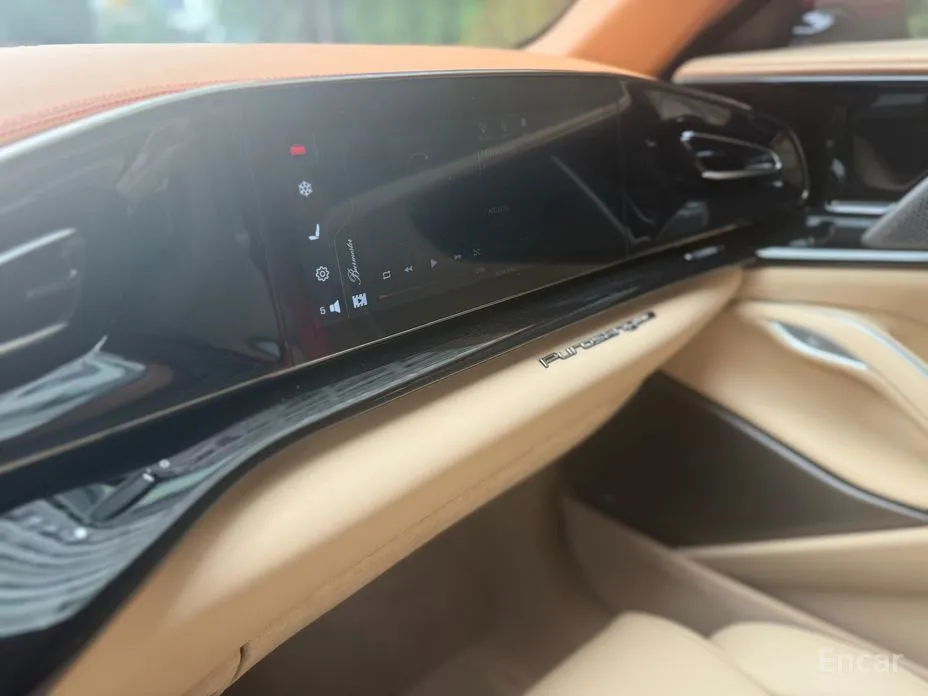 Ferrari Purosangue 2022 6.5 V12