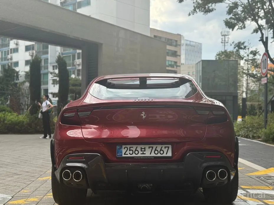 Ferrari Purosangue 2022 6.5 V12