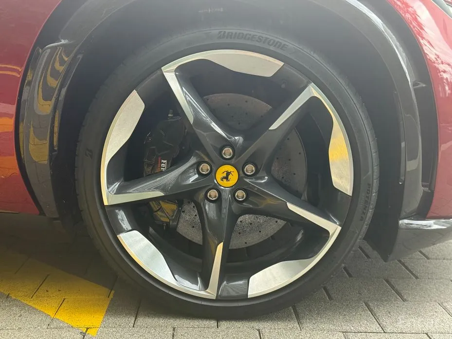 Ferrari Purosangue 2022 6.5 V12