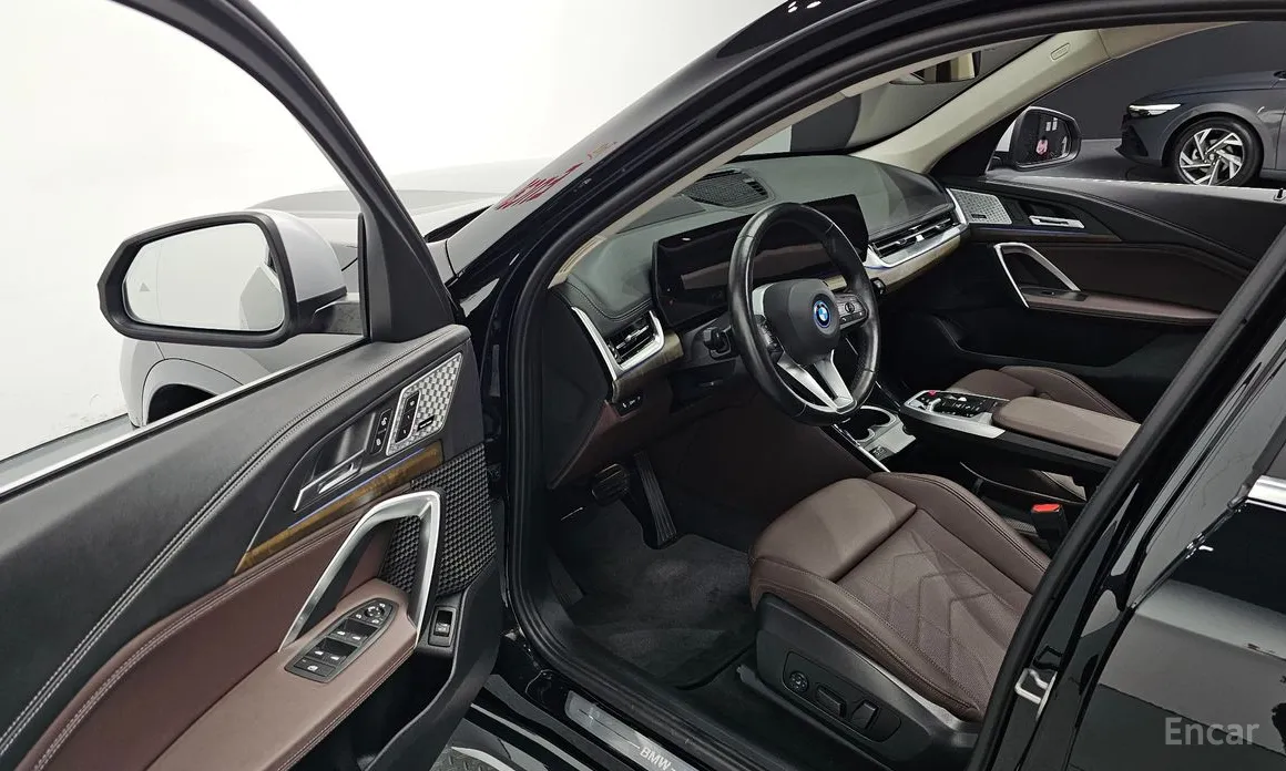 BMW iX1 2023 xDrive 30 xLine