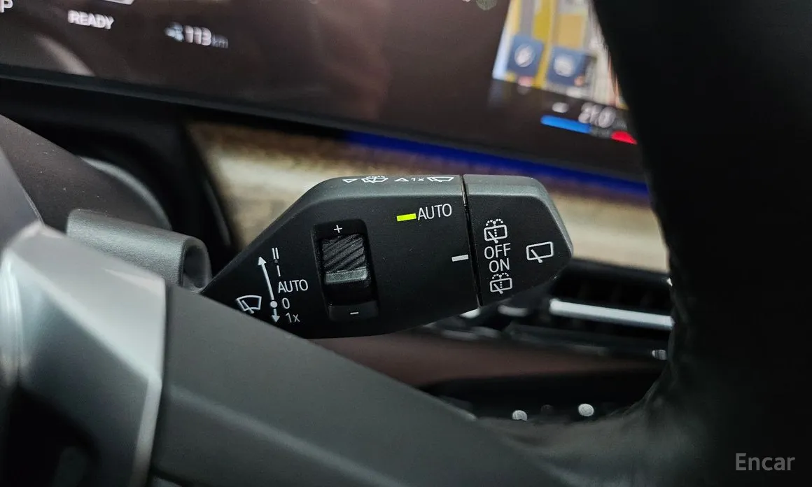 BMW iX1 2023 xDrive 30 xLine