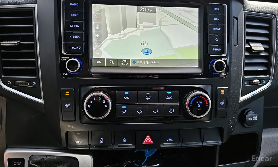 Hyundai Solati 2015 15-seater