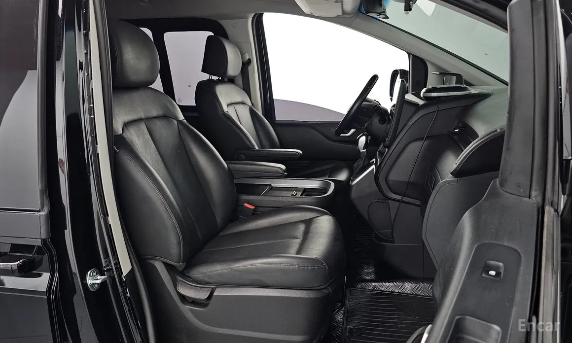 Hyundai Staria 2021 L3.5 Cargo 5-Seater