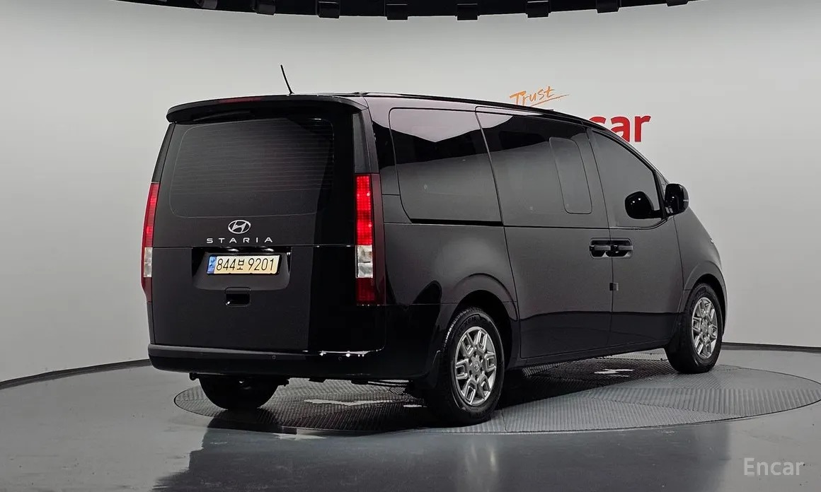 Hyundai Staria 2021 L3.5 Cargo 5-Seater