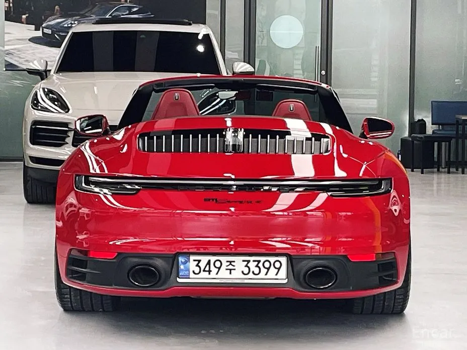 Porsche 911 2019 Carrera 4 Cabriolet
