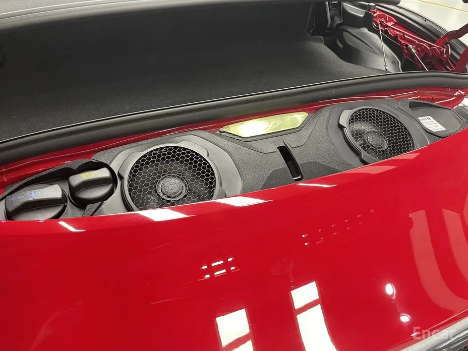 Porsche 911 2019 Carrera 4 Cabriolet