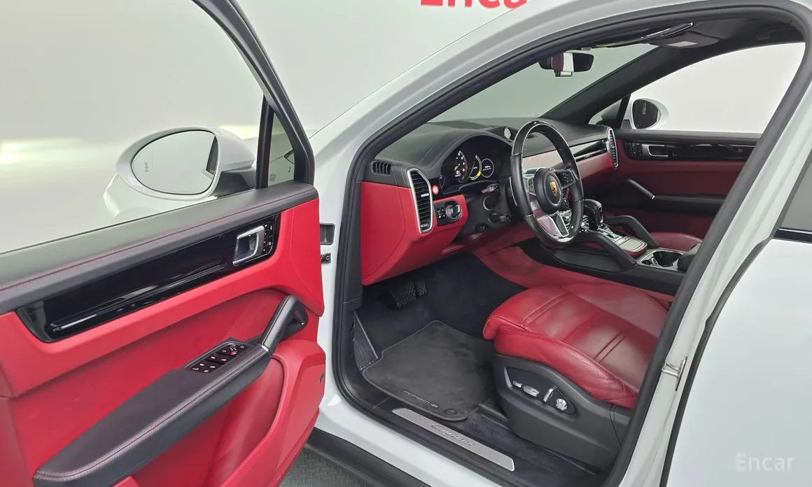 Porsche Cayenne 2019 3.0 E-Hybrid Coupe
