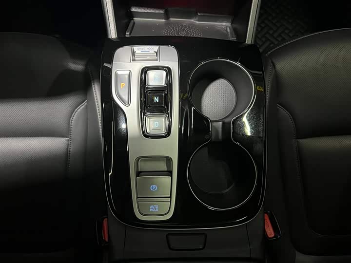 Hyundai Tucson L 2023 2023款 途胜L 1.5T 自动两驱LUX尊贵版